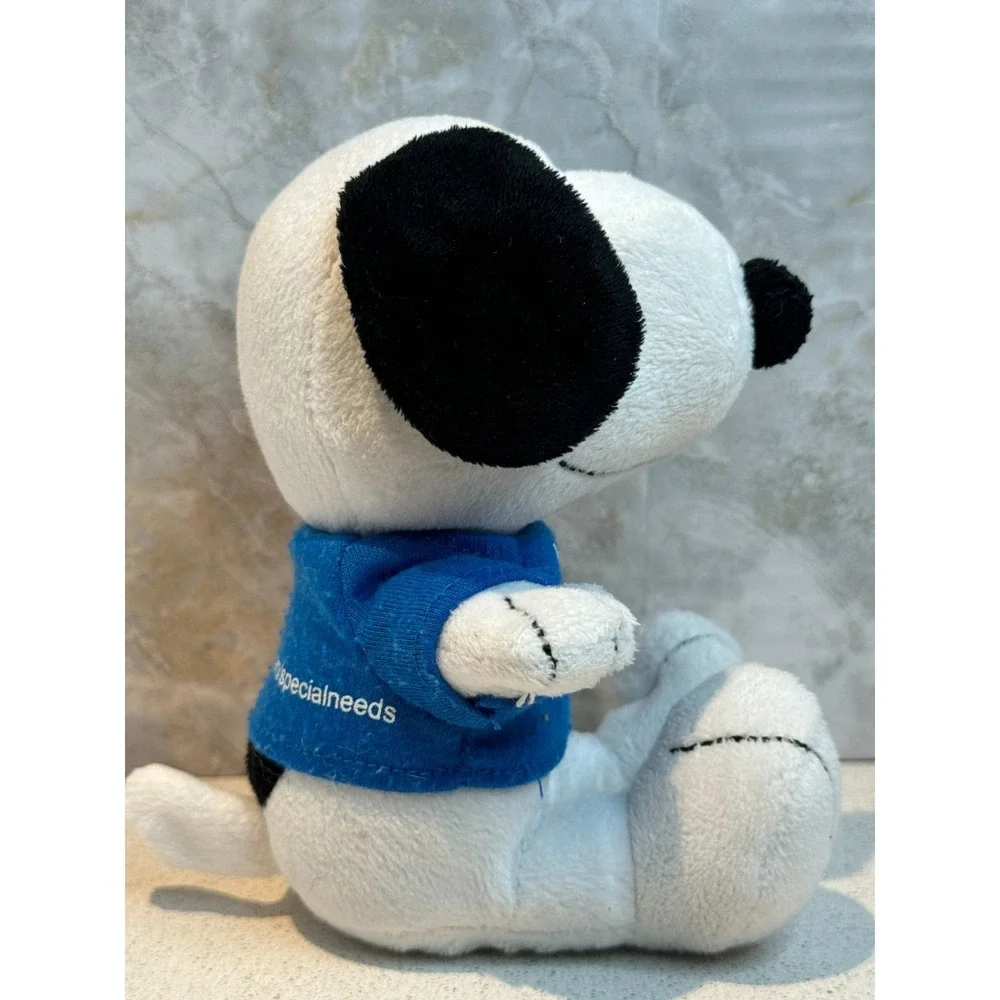 Snoopy MetLife Plush 2015 Center for‎ Special Needs Planning Peanuts Collectible